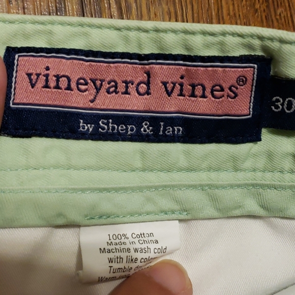 Vineyard vines light mint green flat front shorts - Picture 4 of 5